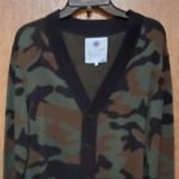On The Byas (Cardigan Camo)-(Brown/Green)-(Pre-owned)-(Sweater)-(Size M)-$25 - Picture 2 of 4